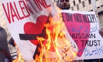 Το Ισλαμικό Κράτος απαγόρευσε τον Άγιο Βαλεντίνο με ποινή αποκεφαλισμού
