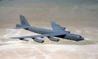 Βομβαρδιστικά Β-52 στέλνουν οι ΗΠΑ για να αποτελειώσουν το Ισλαμικό Κράτος
