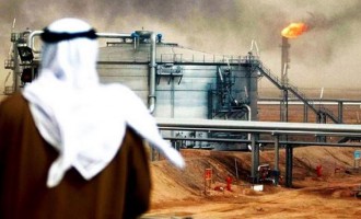 Η Σαουδική Αραβία ζητά δάνειο 10 δισ. δολάρια από τις τράπεζες