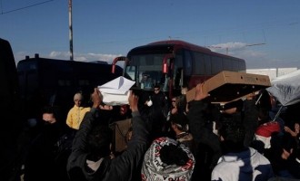 Τρία λεωφορεία γεμάτα πρόσφυγες έφυγαν από Ειδομένη το Σάββατο, πού πάνε
