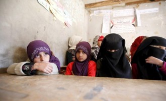 Υεμένη: Το Ισλαμικό Κράτος εισέβαλε σε σχολείο θηλέων και υποχρέωσε τις μαθήτριες να…