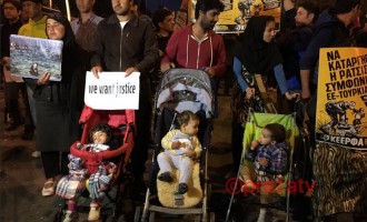 Πρόσφυγες διαδήλωσαν στους δρόμους της Αθήνας