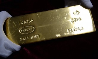 Η Ρωσική Κεντρική Τράπεζα μαζεύει χρυσό για “ασφάλεια”