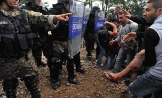 Σκόπια: 15 αστυνομικοί τραυματίες από τις συμπλοκές στην Ειδομένη (βίντεο)