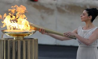 Στην Αθήνα φτάνει η Ολυμπιακή Φλόγα