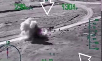 Ρωσικό ελικόπτερο βομβαρδίζει τζιπ με τζιχαντιστές στη Συρία (βίντεο)