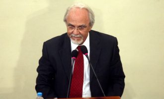 Σφάζονται στη ΝΔ: Παραιτήθηκε ο πρόεδρος της ΚΕΦΕ καταγγέλλοντας τον Κυριάκο
