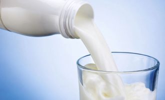 Γάλα από… αρακά θα παρασκευάζεται από τις αρχές Μαΐου