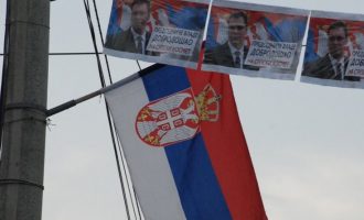 Στις κάλπες οι Σέρβοι – Πρόωρες βουλευτικές εκλογές