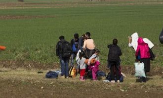 “Δεκάδες πρόσφυγες πέρασαν την Κυριακή στα Σκόπια”