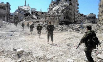 Συρία: Ο πόλεμος μαίνεται αλλά στην Ευρώπη σχεδιάζουν Σύνταγμα