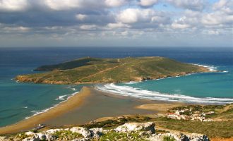 TripAdvisor: Οι ελληνικές παραλίες που ξεχωρίζουν παγκοσμίως για το 2016