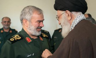 Ιρανός Ναύαρχος: Το Ιράν θα βυθίσει τον αμερικανικό στόλο εάν απειληθεί!