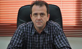 Διαψεύδει τα περί παραίτησης λόγω προσφυγικού ο αστυνομικός διευθυντής Χίου