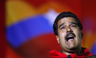 Βενεζουέλα: Ο Τραμπ δεσμεύει τους πόρους του Καράκας