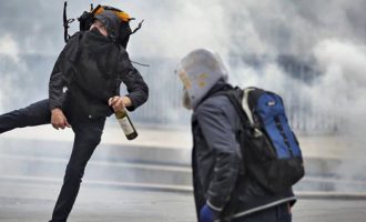 Πεδίο μάχης η Γαλλία για τα εργασιακά – Άγρια επεισόδια αστυνομίας – διαδηλωτών (βίντεο)