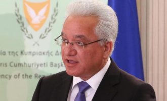 Υπουργός Δικαιοσύνης Κύπρου: Ο κλοιός αρχίζει να σφίγγει για τον Βγενόπουλο