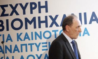 Ο Σταθάκης έδωσε το στίγμα της πολιτικής του ΣΥΡΙΖΑ: “Ιδιωτικές επενδύσεις”!