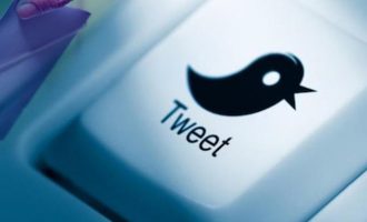 Έλον Μάσκ: Συνδρομή 8 δολαρίων το μήνα για όσους να χρησιμοποιούν το Twitter-Blue
