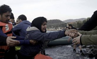 Στη Χίο βγήκαν 99 πρόσφυγες και μετανάστες – “Χαλαρώνει” τη συμφωνία η Τουρκία;