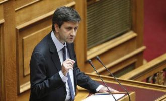 Χουλιαράκης: Το διάστημα 2019-2022 θα ενισχύσουμε τα νοικοκυριά με 3,6 δισ. ευρώ