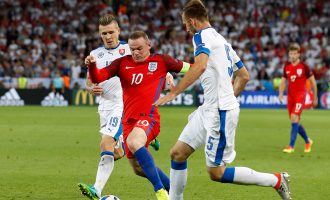 Η Αγγλία πέρασε ως δεύτερη στην επόμενη φάση μετά το 0 – 0 με τη Σλοβακία