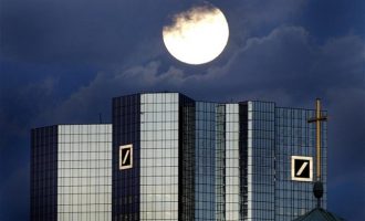 Η Moody’s κάνει την “κηδεία” της Deutsche Bank: Κινδυνεύει με χρεοκοπία!