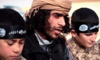Το Ισλαμικό Κράτος στρατολογεί με τη βία νεαρούς Άραβες στη Μανμπίτζ