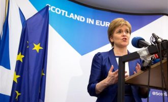Αγριεύει η κόντρα Στέρτζον-Μέι: Η Σκωτία θα κάνει δημοψήφισμα για την ανεξαρτησία της