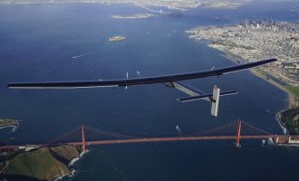 Δείτε ζωντανά το ταξίδι του ηλιακού αεροσκάφους Solar Impulse 2 (βίντεο)