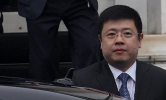 Κινέζος πρέσβης: Η Cosco ήταν το κεφάλι του δράκου και τώρα έρχεται το σώμα