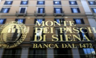 Πυρετώδεις διαπραγματεύσεις για το μέλλον της ιταλικής τράπεζας Monte Paschi