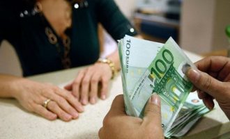 Στα 134,5 δισ. ευρώ έφθασαν οι ιδιωτικές καταθέσεις στην Ελλάδα το 2018