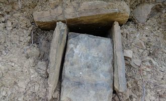Ασύλητος βυζαντινός τάφος γεμάτος κοσμήματα βρέθηκε στο Ζαγόρι (φωτο)