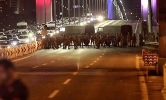 Δείτε βίντεο και φωτογραφίες από το πραξικόπημα στην Τουρκία
