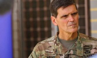 Στρατηγός Βότελ: Ο Ερντογάν να συμμετάσχη στη μάχη κατά του ISIS