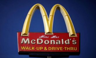 Στο σκαμνί η McDonald’s γιατί απέλυσε υπάλληλο με AIDS