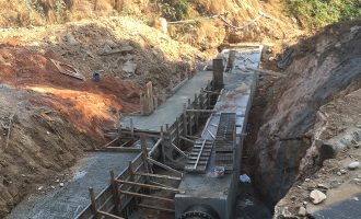 ΕΥΔΑΠ: Πλήρης αποκατάσταση της σοβαρής ζημιάς στο ρέμα της Πικροδάφνης