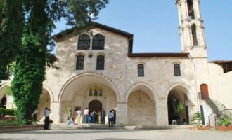 Οπαδοί του Ερντογάν την “έπεσαν” σε Ελληνορθόδοξη εκκλησία στην Αντιόχεια
