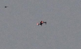 Αναστάτωση με δύο drones να πετούν πάνω από τη Γ.Γ. Ενημέρωσης