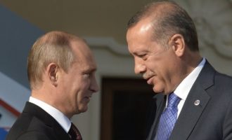 O Eρντογάν πηγαίνει να δει τον Πούτιν στο Σότσι – Τι θα του ζητήσει