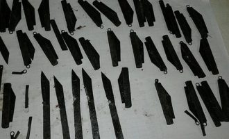 Τα ύστερα του κόσμου: Κατάπιε 40 μαχαίρια γιατί του άρεσε η γεύση τους