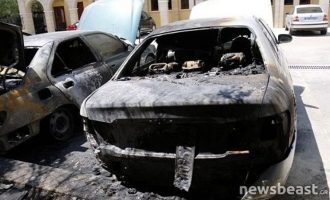 Έριξαν βόμβες μολότοφ στη Μονή Πετράκη στο Κολωνάκι