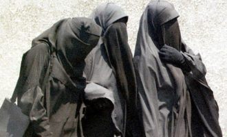 Τρεις αδελφές από τη Σαουδική Αραβία αποπειράθηκαν να ενταχθούν στο ISIS