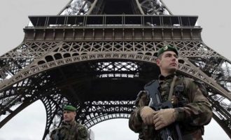 H τρομοκρατία “βούλιαξε” τον τουρισμό στη Γαλλία