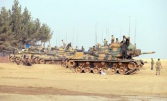 Η Τουρκία βομβάρδισε Κούρδους αμάχους στη βόρεια Συρία