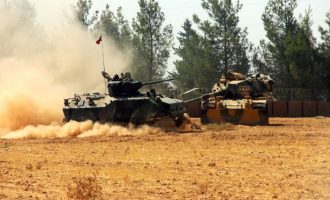 Η Τουρκία εκκενώνει την Καρκαμίς – Το Ισλαμικό Κράτος βομβαρδίζει με όλμους