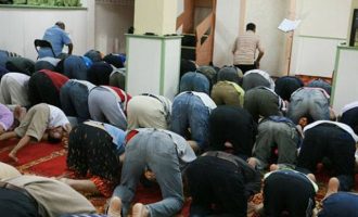 Οι αιγυπτιακές Αρχές έθεσαν σε διαθεσιμότητα ιμάμη που κήρυξε υπέρ της Τουρκίας