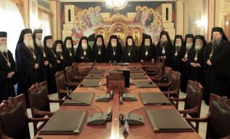 Η Εκκλησία της Ελλάδος θα συντάξει φυλλάδιο με τη θέση της για την καύση των νεκρών