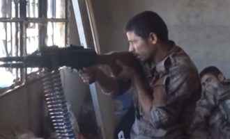 Σκληρές μάχες τζιχαντιστών και δημοκρατικών Σύρων δυτικά του Ευφράτη (βίντεο)